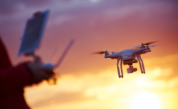 Dwa lotniska w Polsce testują system odstraszający drony