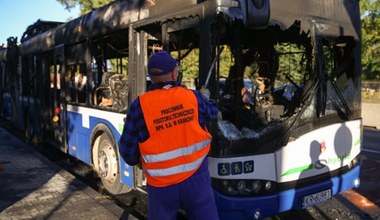 Dwa pożary miejskich autobusów w Krakowie. Czy coś je łączy?