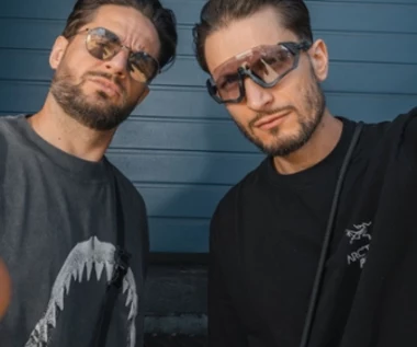 Dwa Sławy "Dobrze by było": Pop rap da się zrobić dobrze, ale tutaj tego nie doświadczycie [RECENZJA]