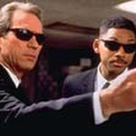 Dwa zakończenia "Facetów w czerni 2"?