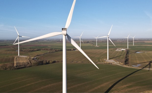 Dwadzieścia cztery MW energii z wiatraków. Nowa farma w Łódzkiem oddana