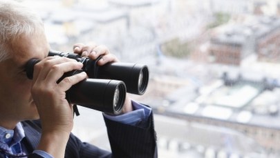 Dwaj byli agenci francuskiego wywiadu oskarżeni o szpiegostwo na rzecz obcego państwa