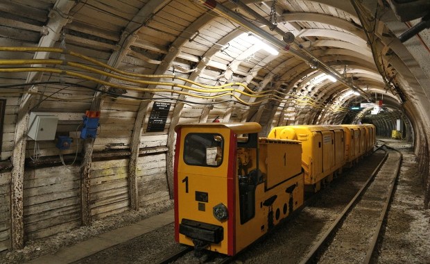 Dwaj górnicy poszkodowani po wstrząsie w kopalni Halemba