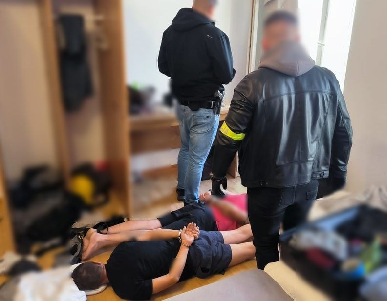 Dwaj mężczyźni, których zatrzymali trójmiejscy policjanci /Policja Pomorska /