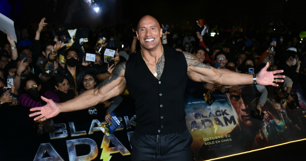 Dwayne Johnson na evencie promującym film "Black Adam" /Rex Features/EAST NEWS /East News