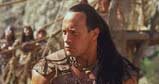 Dwayne Johnson w filmie "The Scorpion King" /