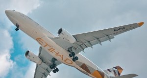 Dwie linie lotnicze z Bliskiego Wschodu częściowo wznawiają połączenia