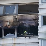 Dwie osoby nie żyją, skakały z płonącego mieszkania na 12. piętrze