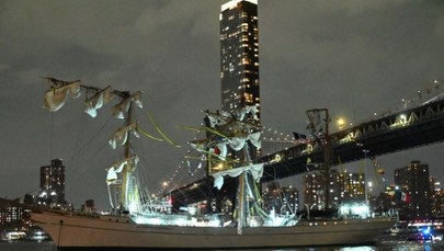 Dwie osoby nie żyją, wielu rannych. Meksykański żaglowiec uderzył w Most Brookliński