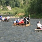 Dwie turystki wpadły do wody podczas spływu po Dunajcu