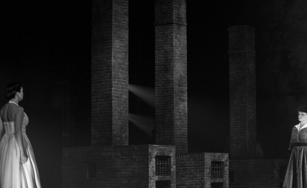 Dwie Złote Maski dla opery o Auschwitz