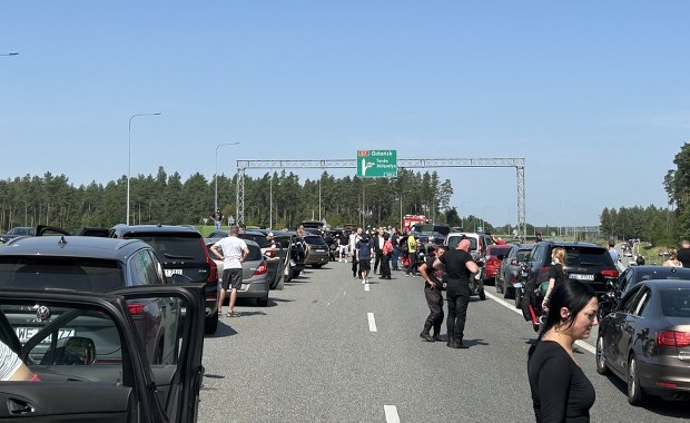 Dwóch motocyklistów zderzyło się na S7