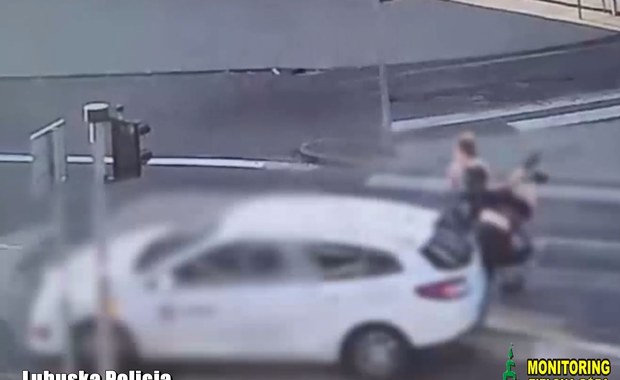 Dwóch nastolatków potrąconych na pasach. Przerażające nagranie