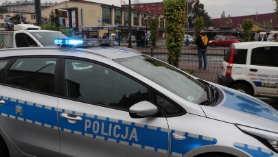 Dwóch nastolatków strzelało z wiatrówki. Trafili w szybę jadącego autobusu