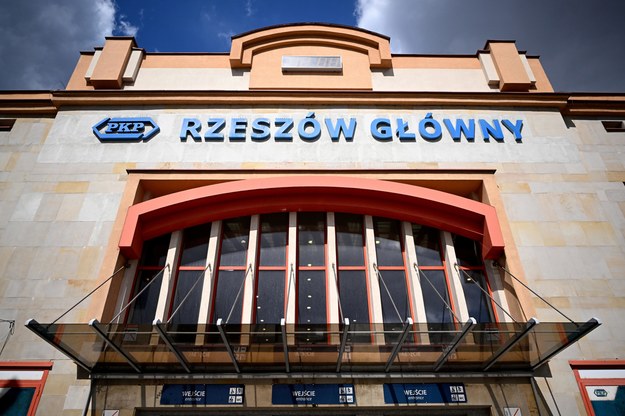Dworzec Główny PKP w Rzeszowie /Darek Delmanowicz /PAP