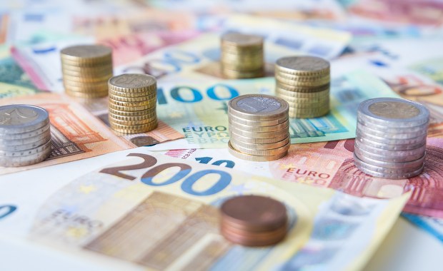 Dwucyfrowa inflacja w strefie euro. Najszybciej ceny rosną w państwach bałtyckich