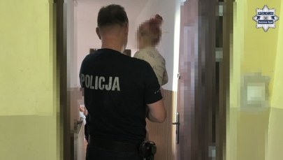 Dwuletnia dziewczynka błąkała się boso po mieście. Jak tłumaczyła się matka? 