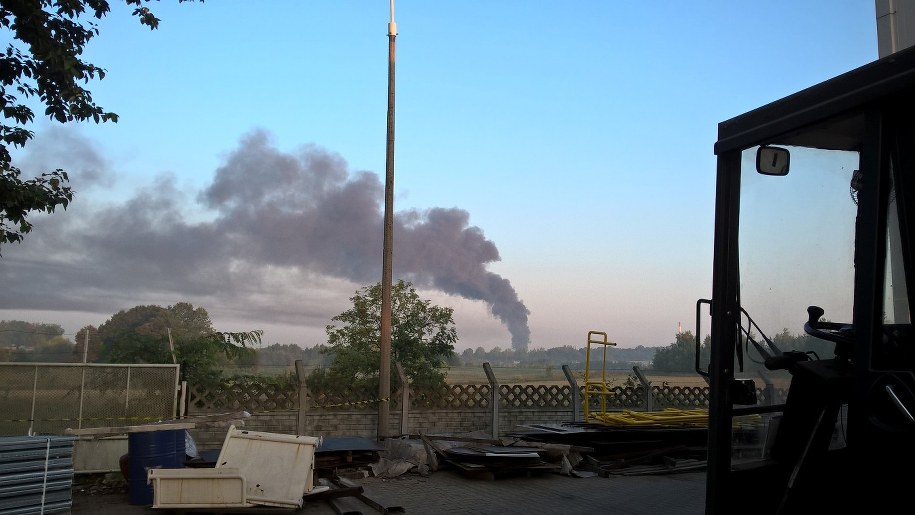 Dym widać było nawet z okolicznych miejscowości /Gorąca Linia RMF FM /Gorąca Linia RMF FM