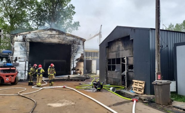 Dym widoczny z wielu kilometrów. Pożar w Pruszczu Gdańskim