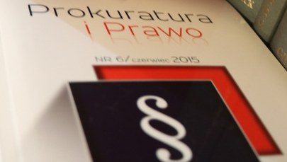 Dymisje po zmianie aresztu na poręczenie majątkowe dla gangstera ps. "Oczko"