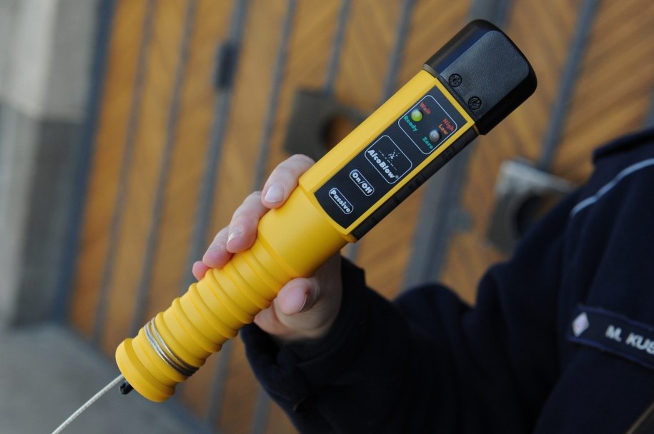 Dyplomata miał 2,7 promila alkoholu we krwi /Marcin Bielecki /PAP