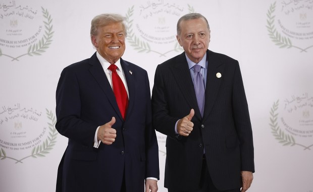 Dyplomatyczna rozgrywka w Egipcie. Erdogan groził zawróceniem samolotu