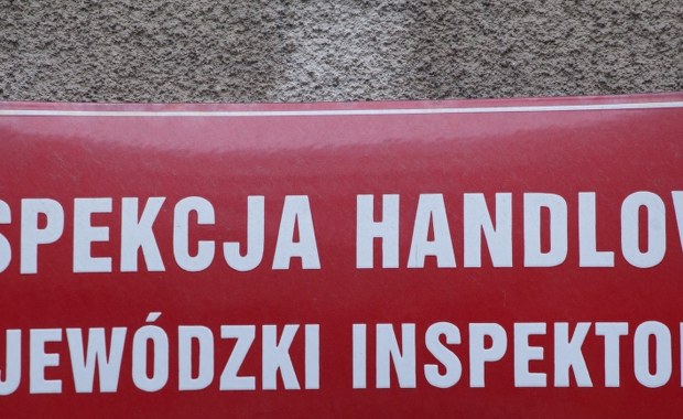 Dyrektor odwołany za łamanie praw pracowniczych może wrócić do pracy. Związkowcy oburzeni