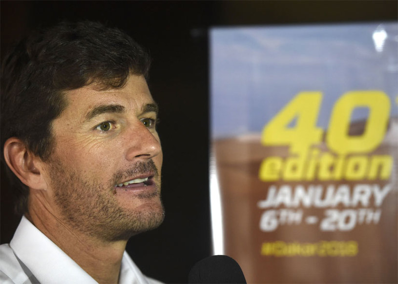 Dyrektor sportowy "Dakaru" prezentuje trasę przyszłorocznego rajdu /AFP