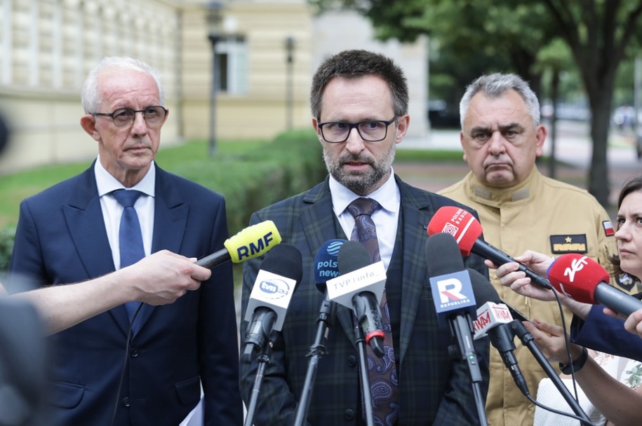 Dyrektor w Centrum Meteorologicznej Osłony Kraju IMGW Grzegorz Duniec o aktualnej sytuacji pogodowej /Tomasz Gzell /PAP
