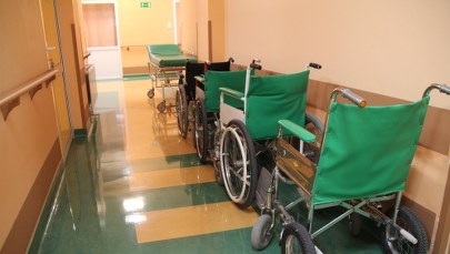 Dyrektorzy o sieci szpitali: Mieszanie herbaty bez dosypywania cukru