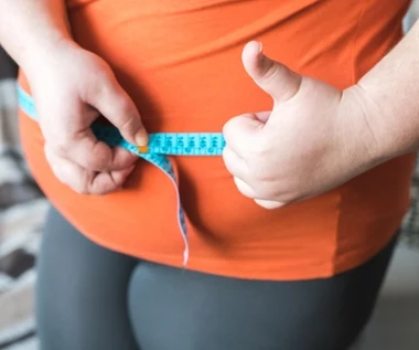 Działają, ale nie są drogą na skróty. Skutki uboczne leków na otyłość mogą nieźle dokuczyć
