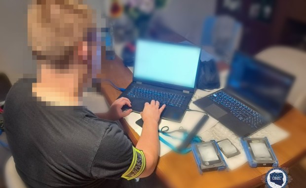 Działał w służbie Kremla. 18-letni haker zatrzymany w Polsce