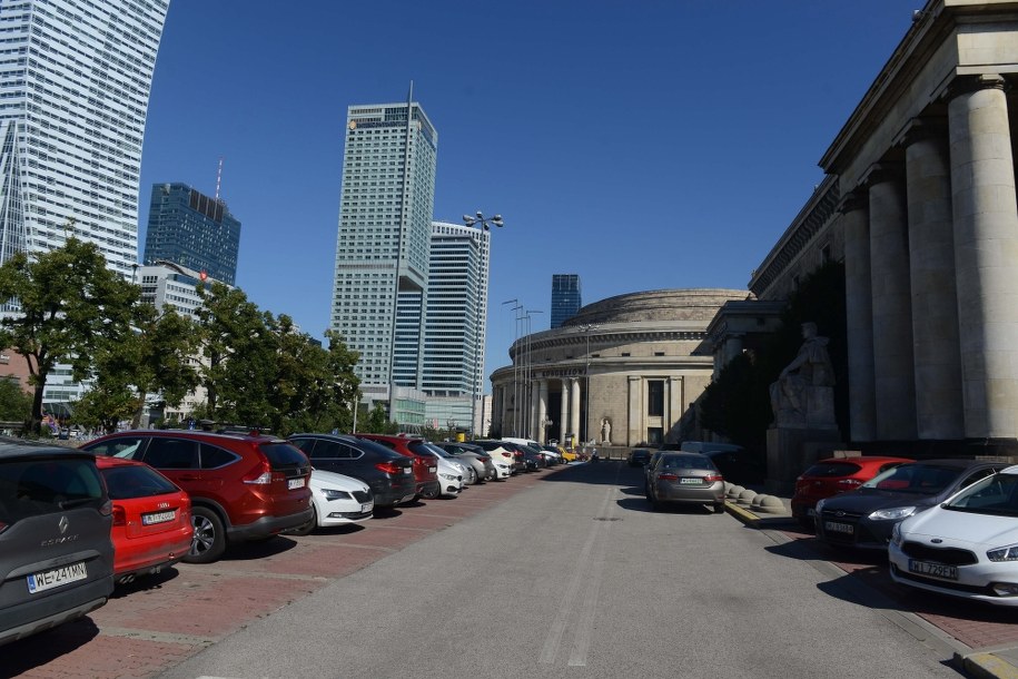 Działka przy Pałacu Kultury i Nauki, pod dawnym adresem Chmielna 70. /Jakub Kaminski /PAP