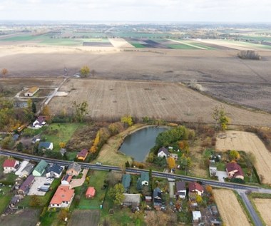 Działka w Zabłotni odkupiona. Jest kluczowa dla CPK