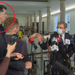 Dziambor przerwał konferencję PiS. "Obrzydliwa segregacja"