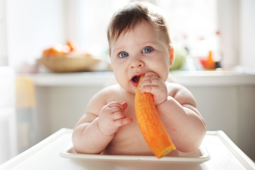 Dzieci lubią warzywa, jeśli lubią je ich mamy /123RF/PICSEL
