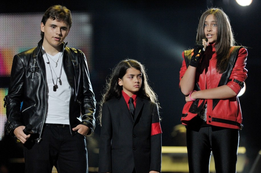 Dzieci Michaela Jacksona: Prince, Paris i Blanket /TIM IRELAND  /PAP/EPA