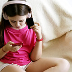 Dzieci odważnie korzystają z mobilnej bankowości