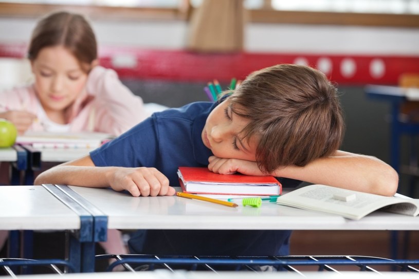 Dzieci są zmęczona nauką według klasycznych metod /123RF/PICSEL