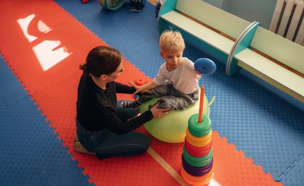 "Dzieci stracą dostęp do terapii". Alarm łódzkich organizacji