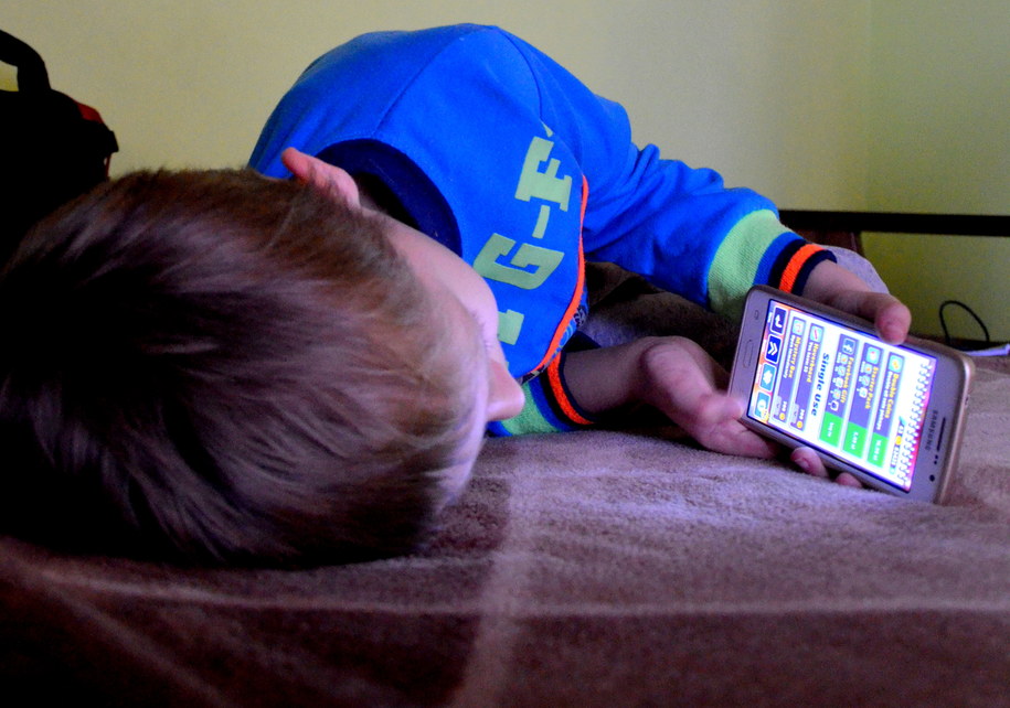 Dzieci tracą sen przez media społecznościowe /Malwina Zaborowska /RMF FM