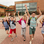 Dzieci wracają do szkół: To powód do radości, czy niepokoju?
