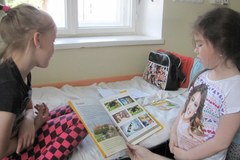 Dzieci z krakowskiego szpitala obdarowane audiobookami