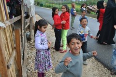 Dzieci z przedmieścia libańskiego Tripoli