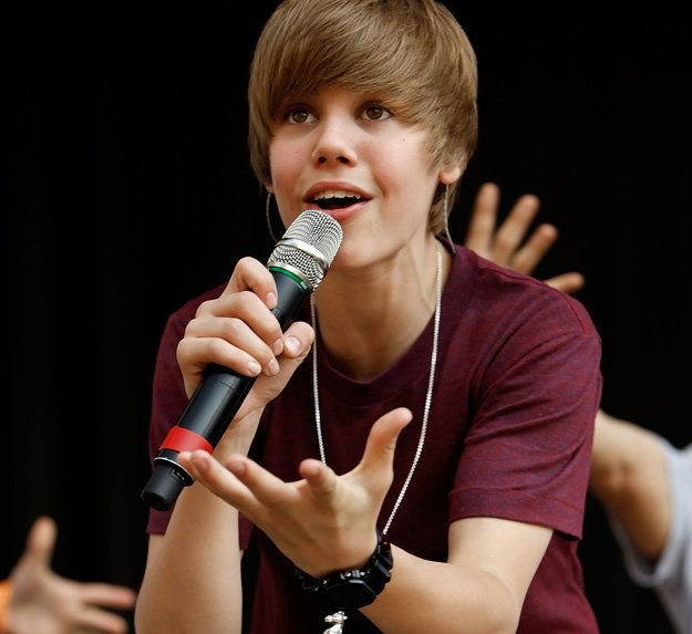 Dzieciaki i nastolatki młodsze kochają Justina Biebera - fot. Chip Somodevilla /Getty Images/Flash Press Media