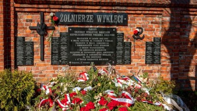 Dzieciństwo w domu dziecka, lata upokorzeń. Córka żołnierzy wyklętych otrzyma milionowe odszkodowanie