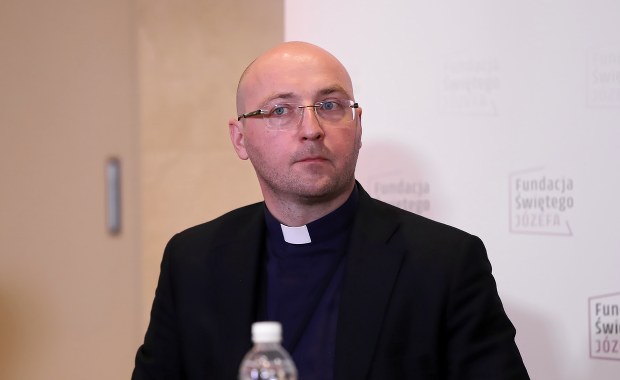 "Dziecko nigdy nie jest winne doświadczonej przemocy". Ks. Studnicki o reakcji kurii na pozew