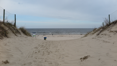 Dziecko przeszło plażą osiem kilometrów. Odnalazło się w Niemczech 