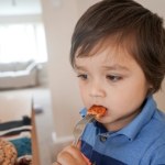 Dziecko wydzielało woń ryby. Czy zapach zdradza stan zdrowia?