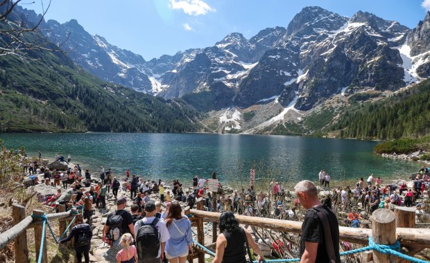 Dziecko zgubiło się na szlaku do Morskiego Oka. Interweniowała policja